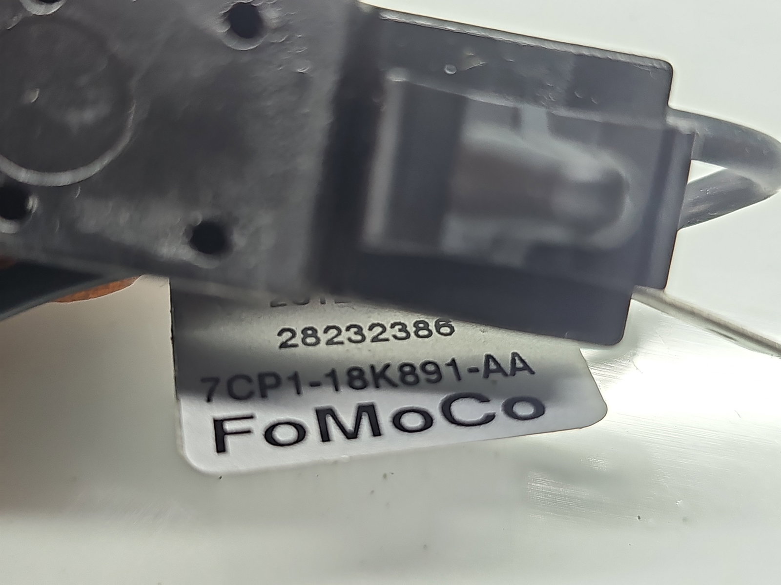 Amplificator antena Ford Focus 3 Hatchback [Fabr 2011-2015] 7CP1-18C891-AA - imagine 4