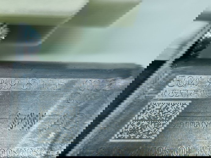 Motoras geam dreapta spate Volkswagen Passat B8 Variant (3G5) [Fabr 2015-prezent] 5Q4959811E