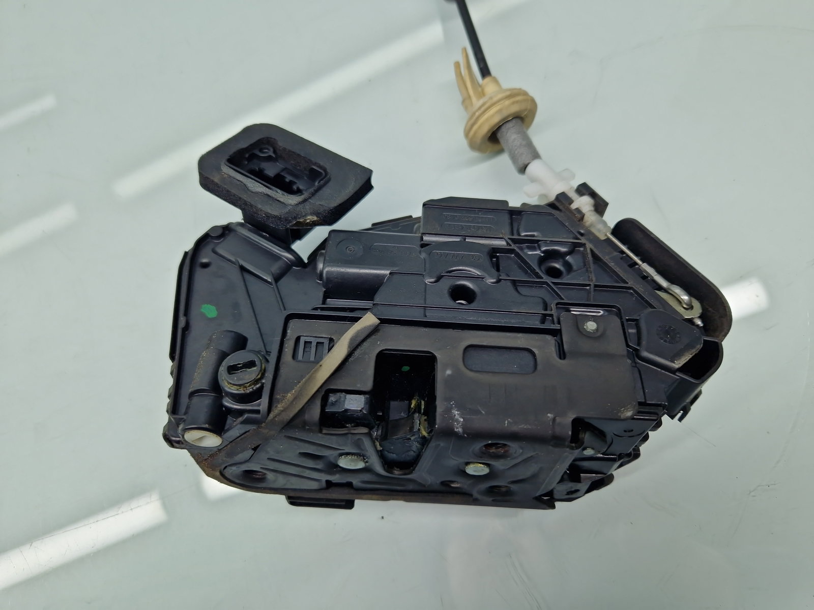 Broasca usa stanga spate Volkswagen Passat B8 Variant (3G5) [Fabr 2015-prezent] A5D5TA839015D - imagine 3