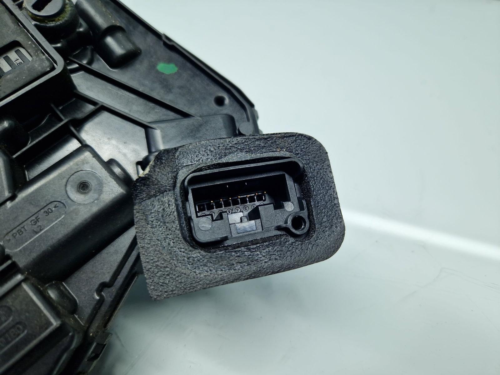 Broasca usa stanga spate Volkswagen Passat B8 Variant (3G5) [Fabr 2015-prezent] A5D5TA839015D - imagine 4