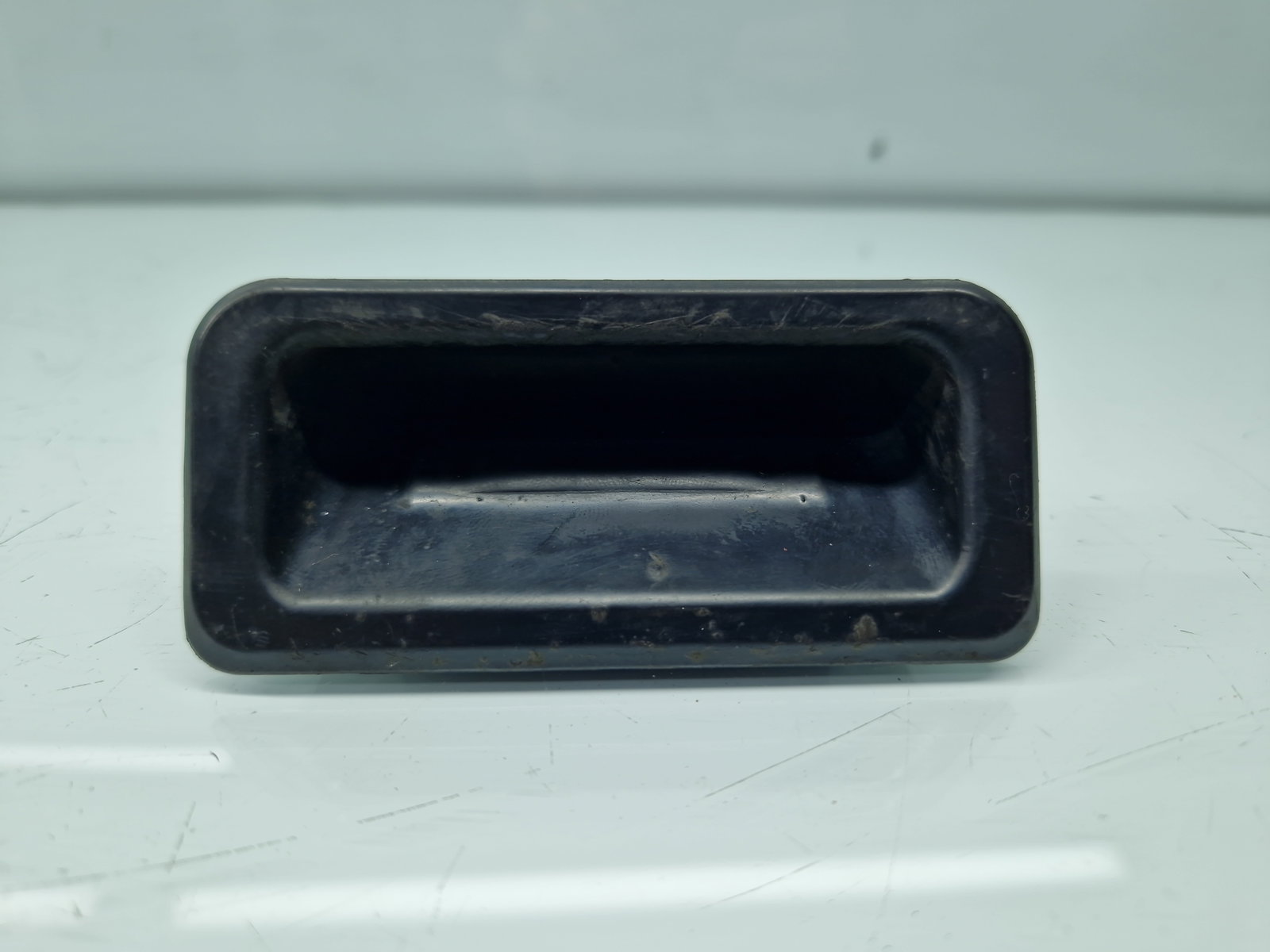 Buton deschidere haion Hyundai i30 (GD) [Fabr 2012-2017] 81260A6200 - imagine 1