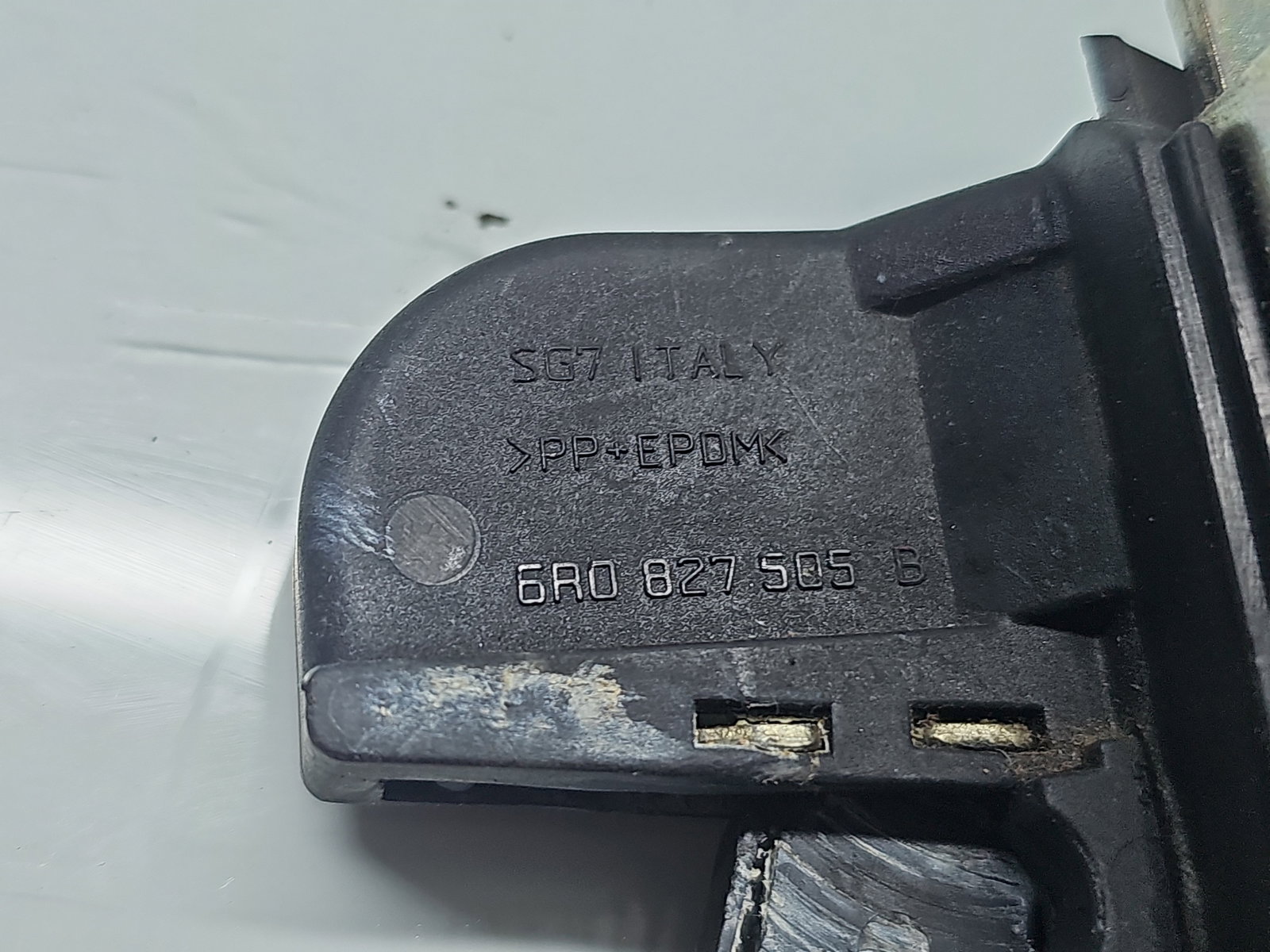 Broasca haion Volkswagen Polo (6R) [Fabr 2009-2016] 6R0827505B - imagine 6