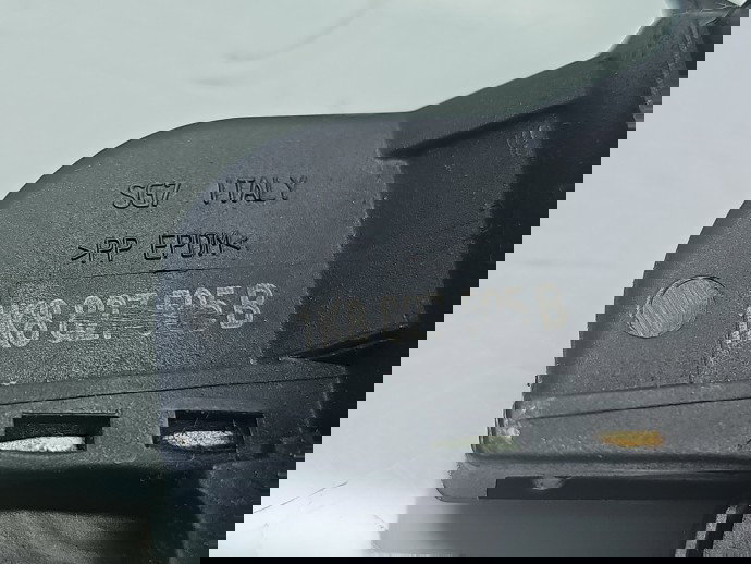 Broasca haion Volkswagen Scirocco (137) Coupe [Fabr 2008-2017] 1K8827505B