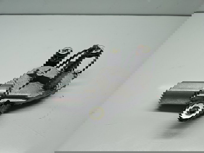  Motoras stergator haion Volkswagen Golf 6 (5K1) [Fabr 2009-2013] 5K6955711B