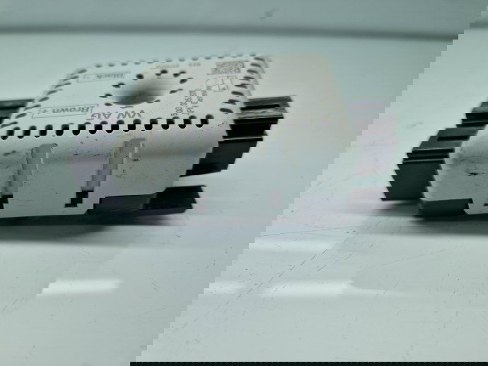  Amplificator antena Volkswagen Golf 7 (5G) [Fabr 2014-prezent] 5Q0035570