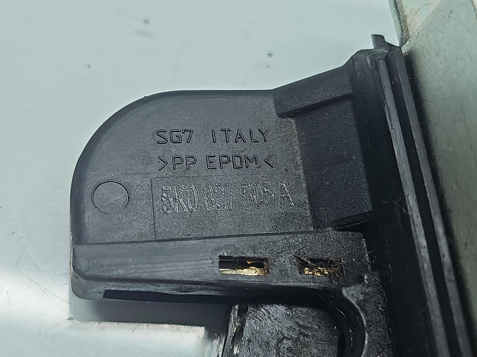 Broasca haion Volkswagen Golf 6 (5K1) [Fabr 2009-2013] 5K0827505A - imagine 5