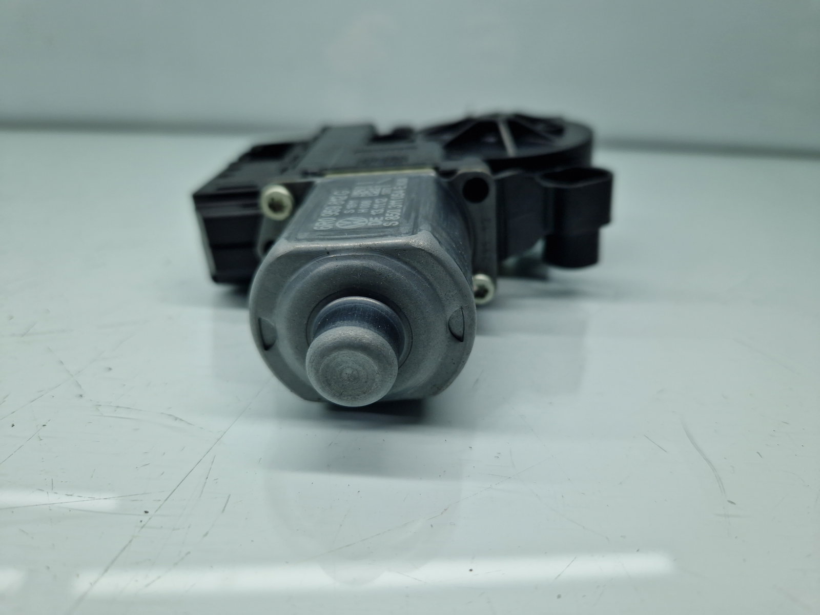 Motoras geam dreapta spate Volkswagen Polo (6R) [Fabr 2009-2016] 6R0959812G - imagine 4