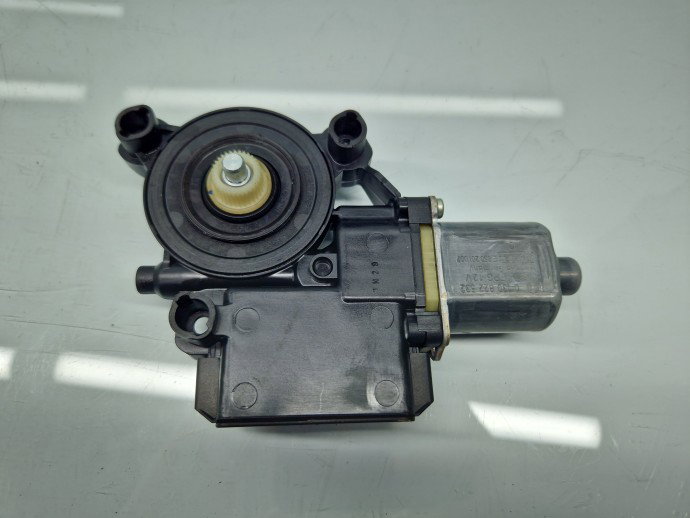 Motoras geam stanga spate Volkswagen Polo (6R) [Fabr 2009-2016] 6R0959811G