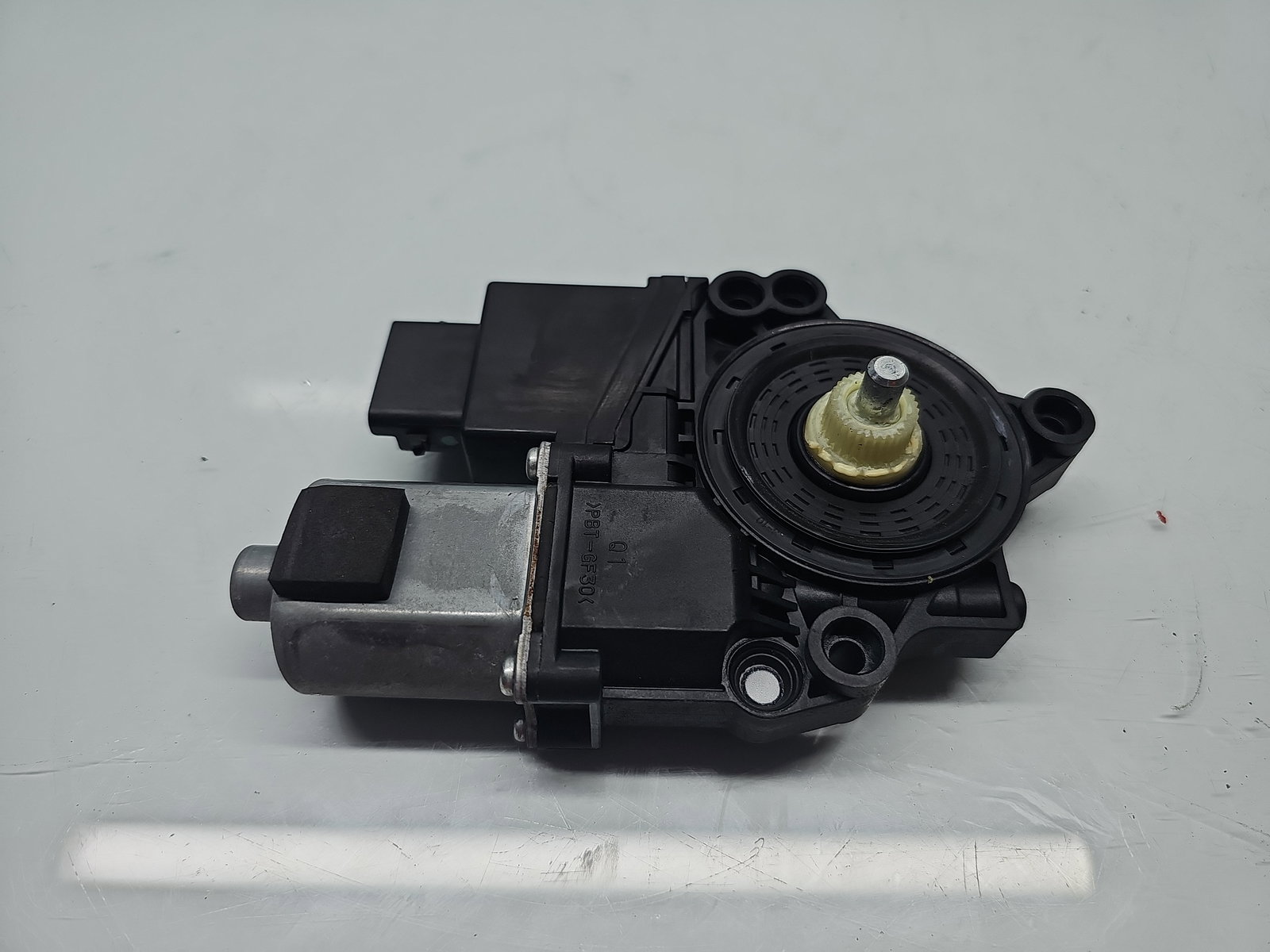 Motoras geam stanga spate Hyundai i30 (GD) [Fabr 2012-2017] 83450-A6010 - imagine 2