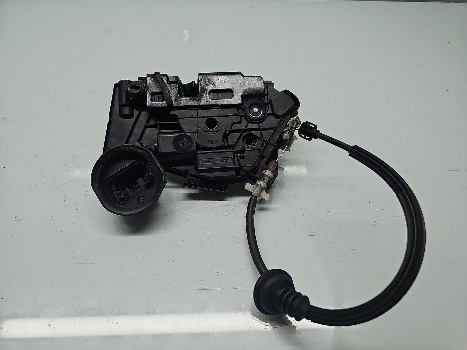 Broasca usa dreapta spate Volkswagen Golf 6 (5K1) [Fabr 2009-2013] 5K4839016 - imagine 2