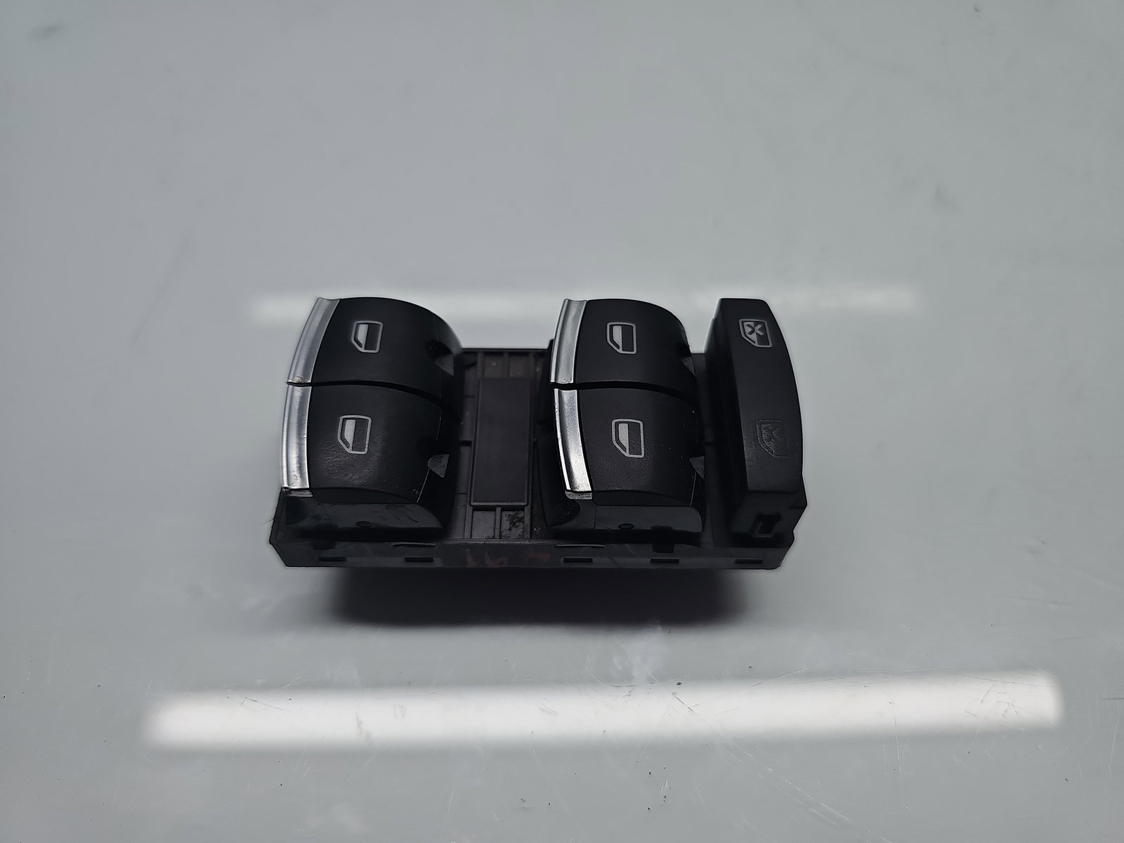 Butoane comanda geamuri sofer AUDI A3 Sportback (8PA) [Fabr 2004-2013] Facelift 4F0959851H - imagine 1