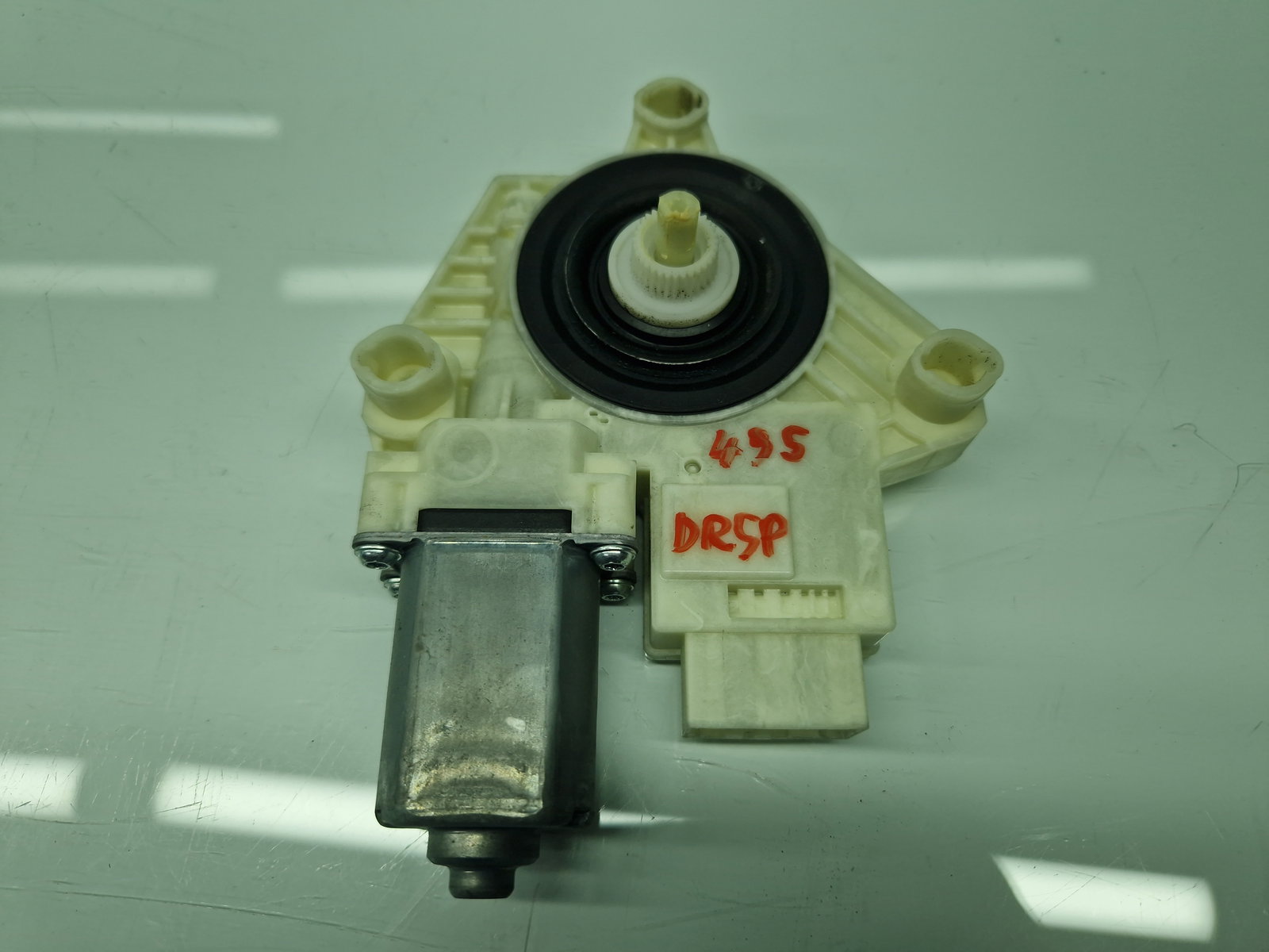 Motoras geam dreapta spate Volkswagen Golf 7 (5G) [Fabr 2014-prezent] 5Q4959812A - imagine 1