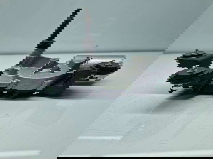  Motoras stergator haion KIA Ceed (JD) [Fabr 2012-2018] 98700A2000