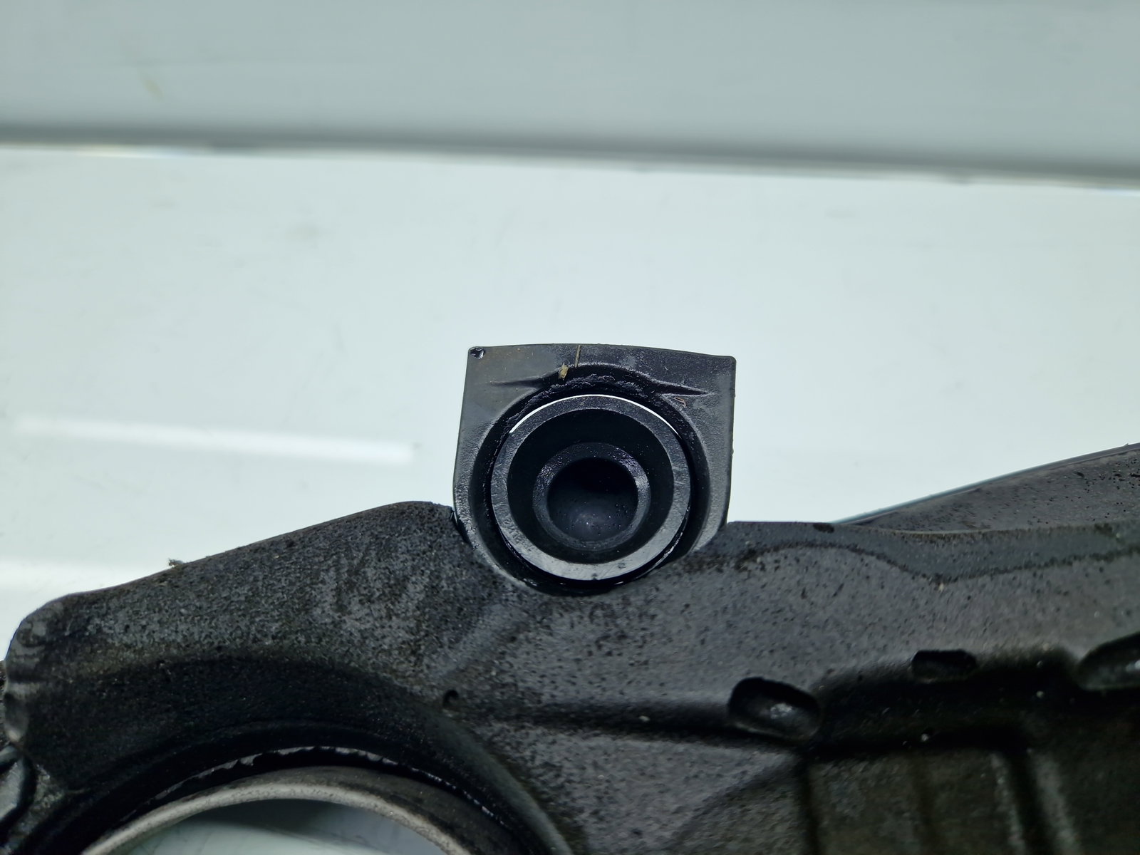 Capac motor Volkswagen Passat B7 (365) Variant [Fabr 2010-2014] 03L103925AA 2.0 TDI CFFB 103KW / 140CP - imagine 4