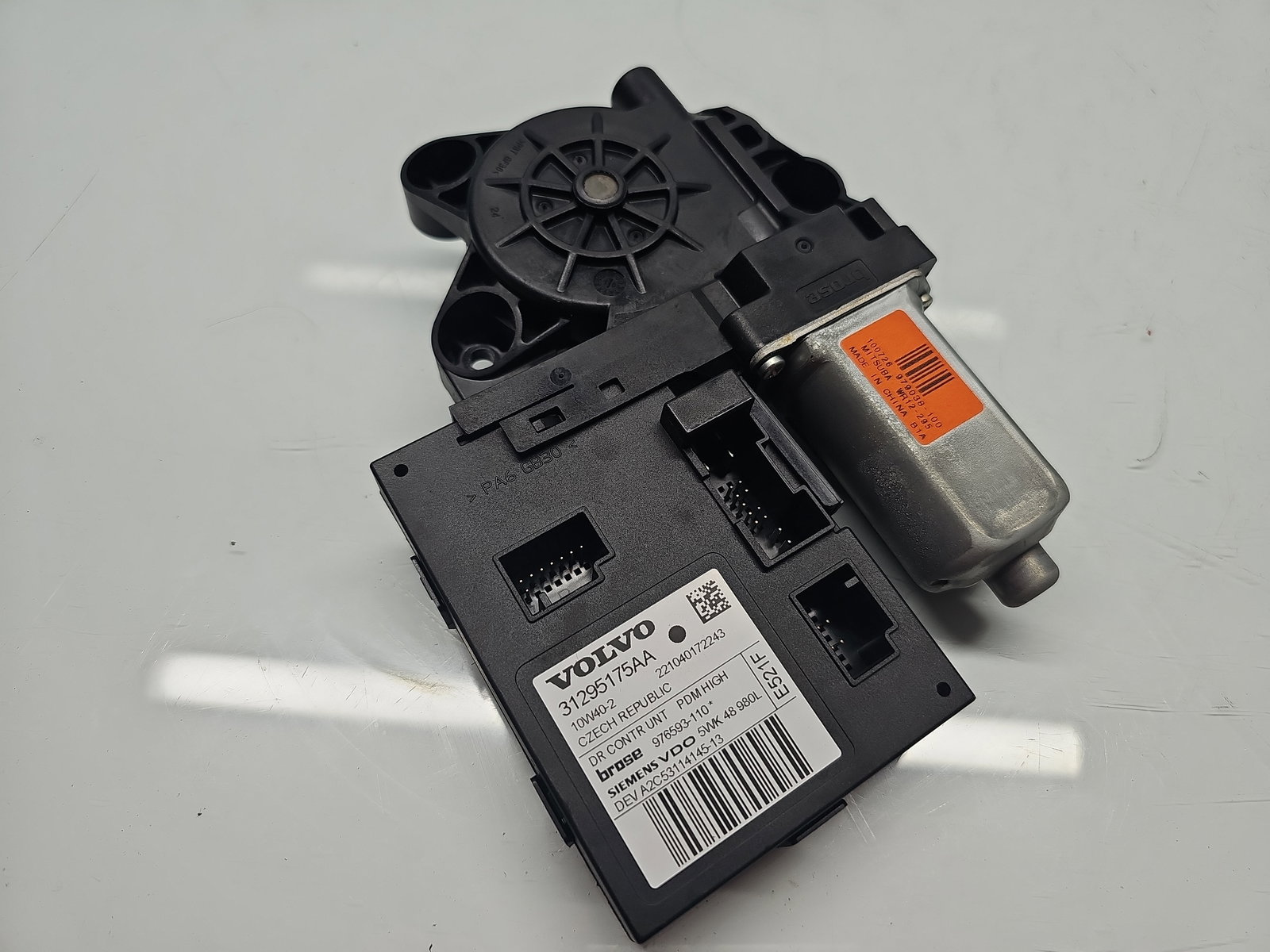 Motoras geam stanga fata Volvo C30 Coupe Rdesign [Fabr 2006-2013] 31295175AA - imagine 2