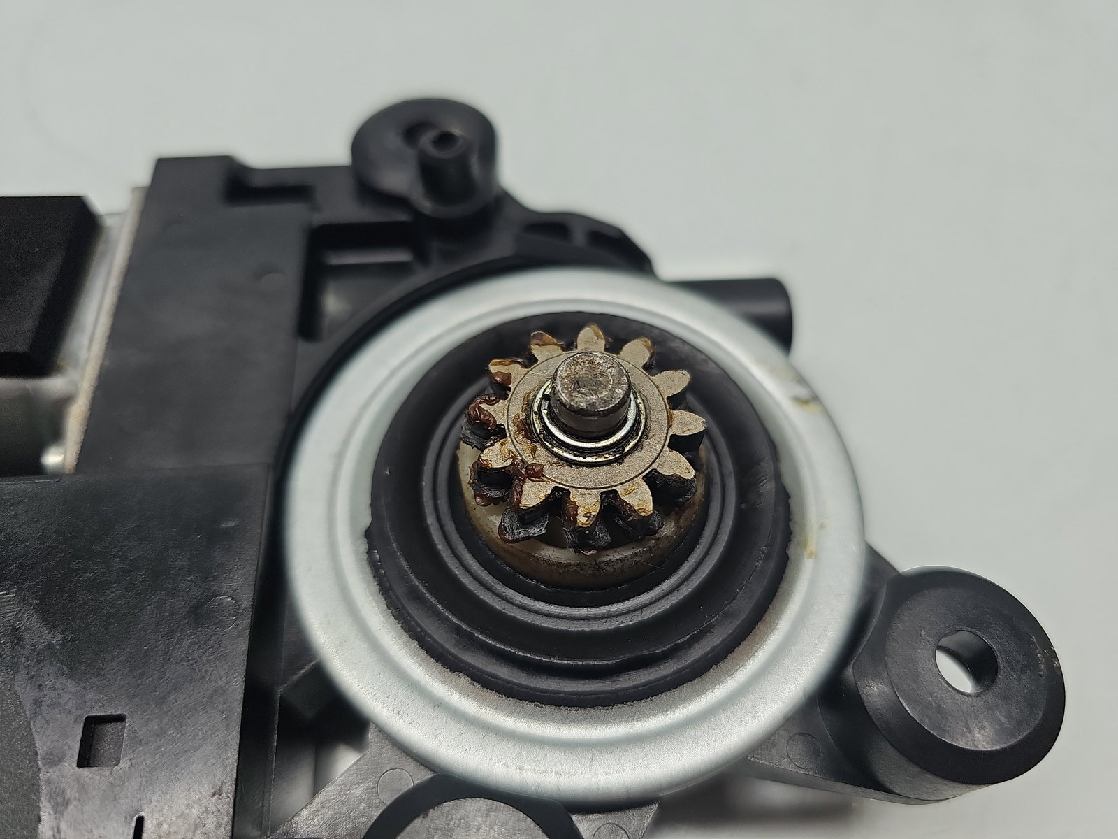 Motoras geam stanga fata Volvo C30 Coupe Rdesign [Fabr 2006-2013] 31295175AA - imagine 4