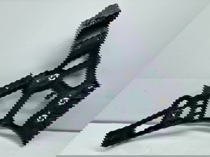 Suport bara stanga spate Renault Megane 3 Hatchback (X95) [Fabr 2008-2015] 850450006R