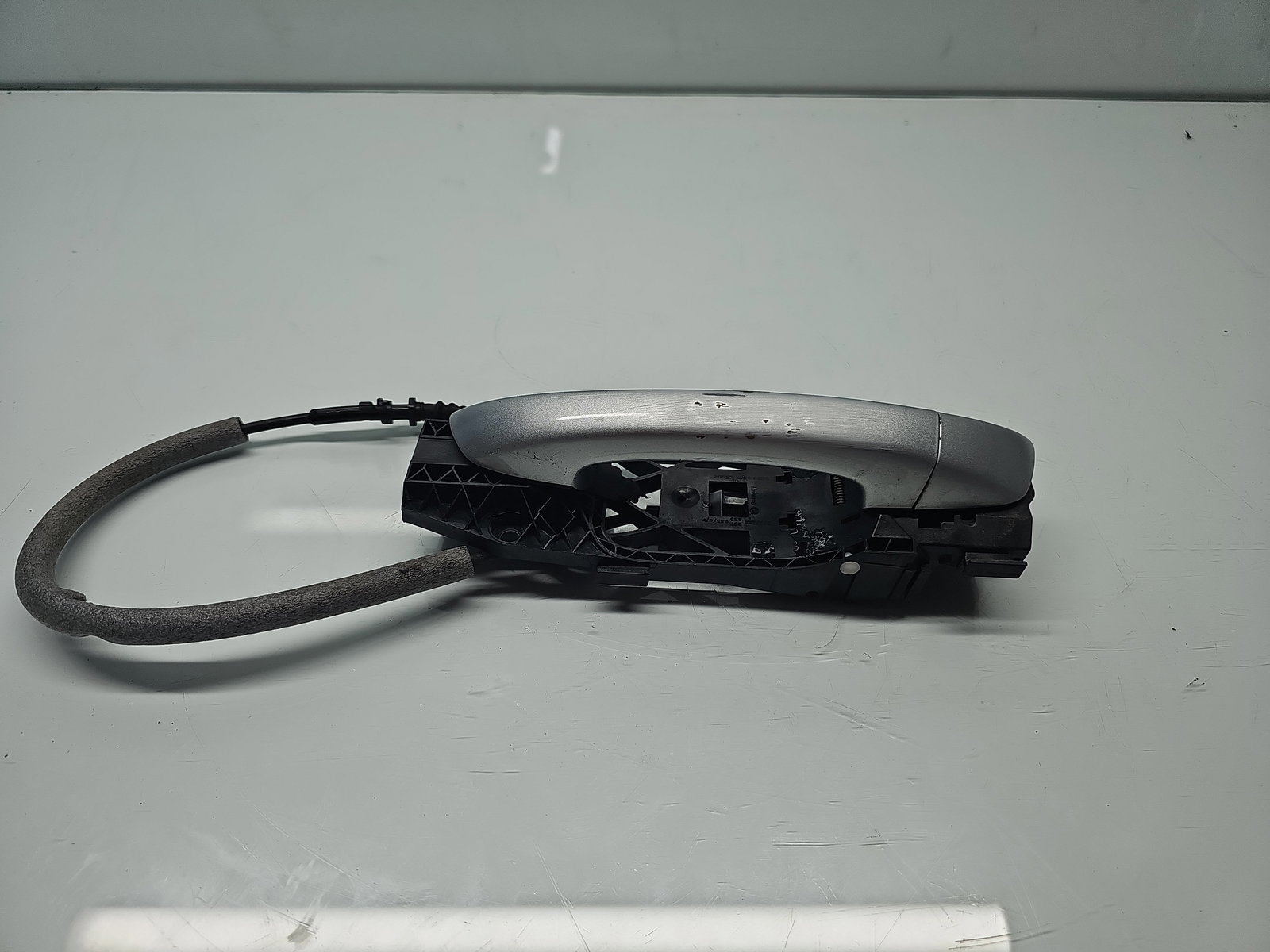 Maner usa stanga spate Volkswagen Golf 6 (5K1) [Fabr 2009-2013] LA7W - imagine 1