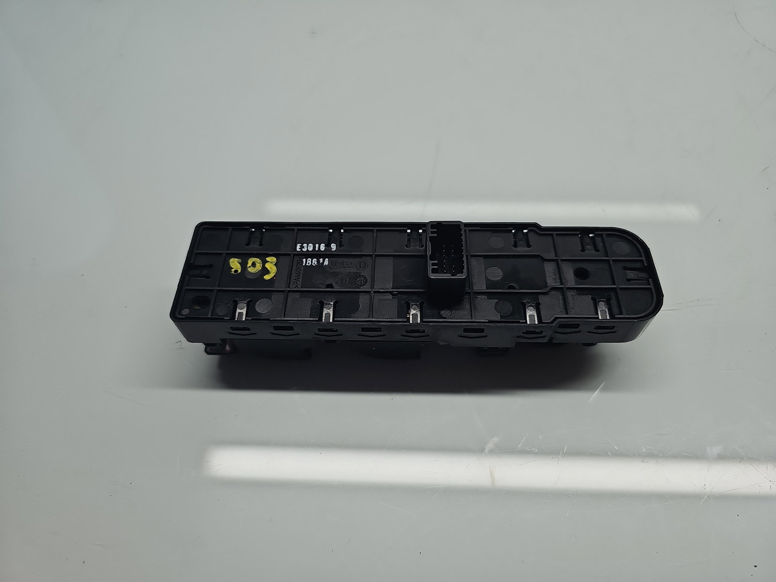 Butoane comanda geamuri sofer Renault Scenic 3 (J95) Facelift [Fabr 2009-2015] OEM - imagine 4