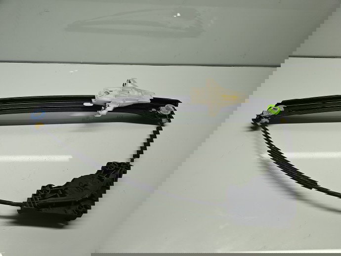 Macara electrica geam dreapta spate Volkswagen Touran (5T1) R-line [Fabr 2015-prezent] 5TA839462B