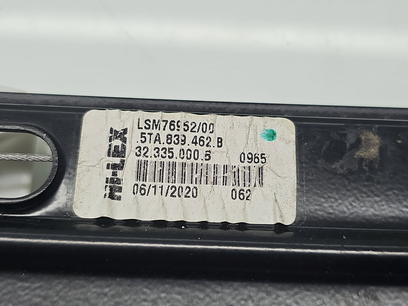 Macara electrica geam dreapta spate Volkswagen Touran (5T1) R-line [Fabr 2015-prezent] 5TA839462B - imagine 5