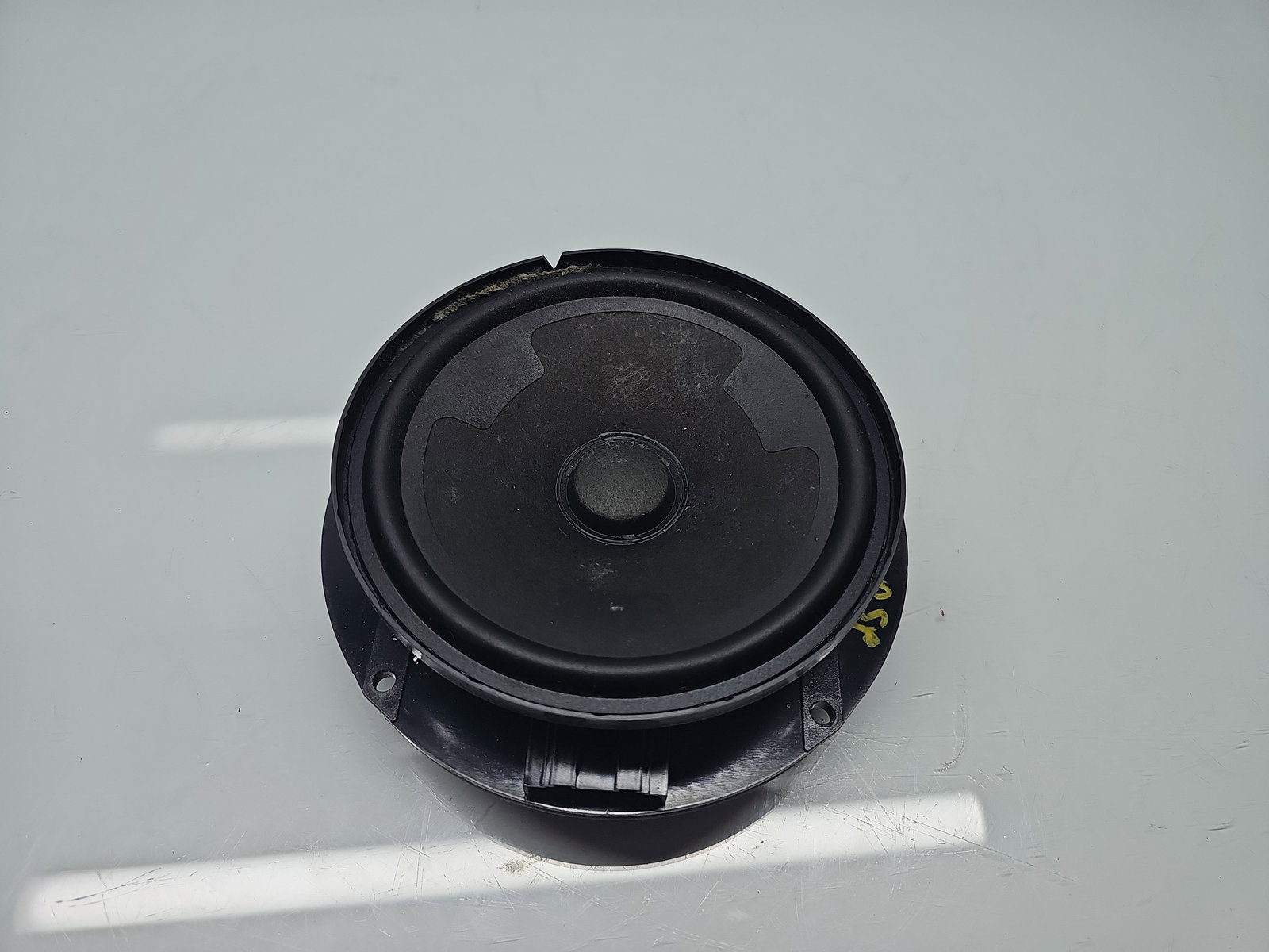 Boxa dreapta spate Volkswagen Touran (5T1) R-line [Fabr 2015-prezent] 5TA035453 - imagine 1