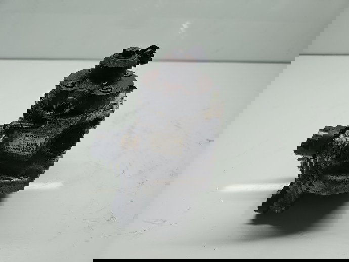 Pompa inalta presiune Volvo C30 Coupe Rdesign [Fabr 2006-2013] 31272896/0445010618 2.0 D5204T5 110KW / 150CP