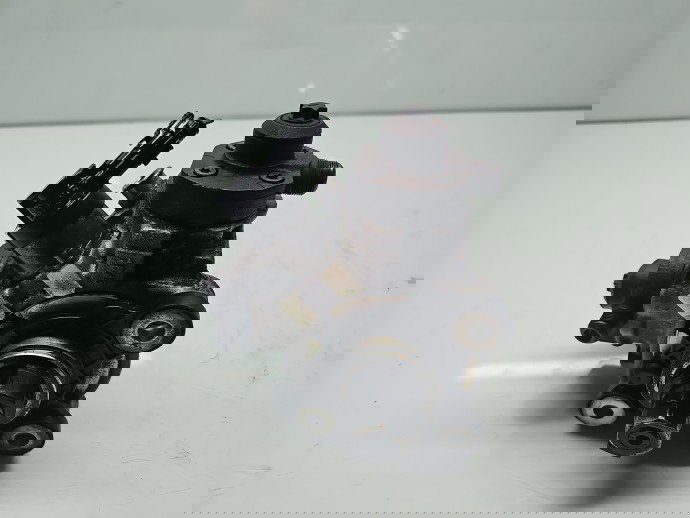 Pompa inalta presiune Volvo C30 Coupe Rdesign [Fabr 2006-2013] 31272896/0445010618 2.0 D5204T5 110KW / 150CP