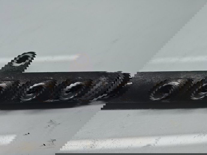 Rampa injectoare Volvo C30 Coupe Rdesign [Fabr 2006-2013] 30777759/0445215025 2.0 D5204T5 110KW / 150CP