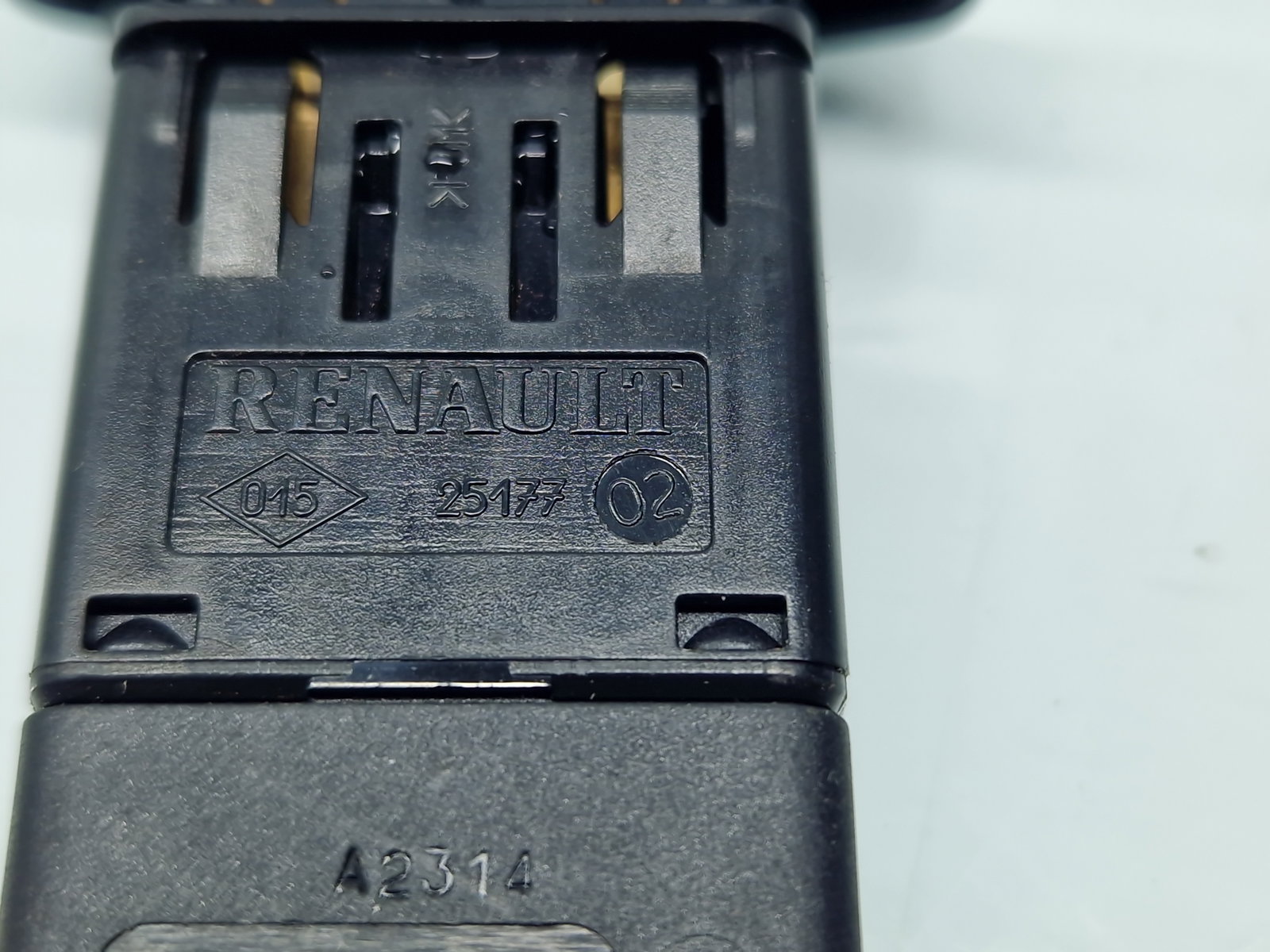 Buton avarii Dacia Duster [Fabr 2010-2017] 25177 - imagine 5