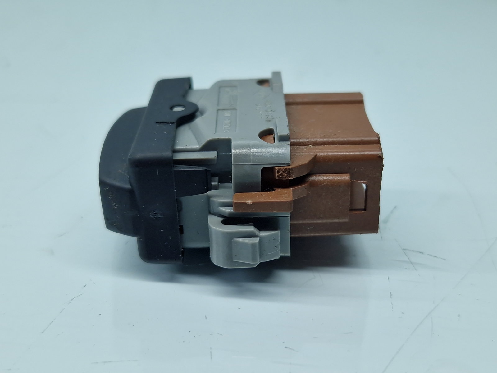 Buton dezaburire luneta Dacia Duster [Fabr 2010-2017] 446719 - imagine 3