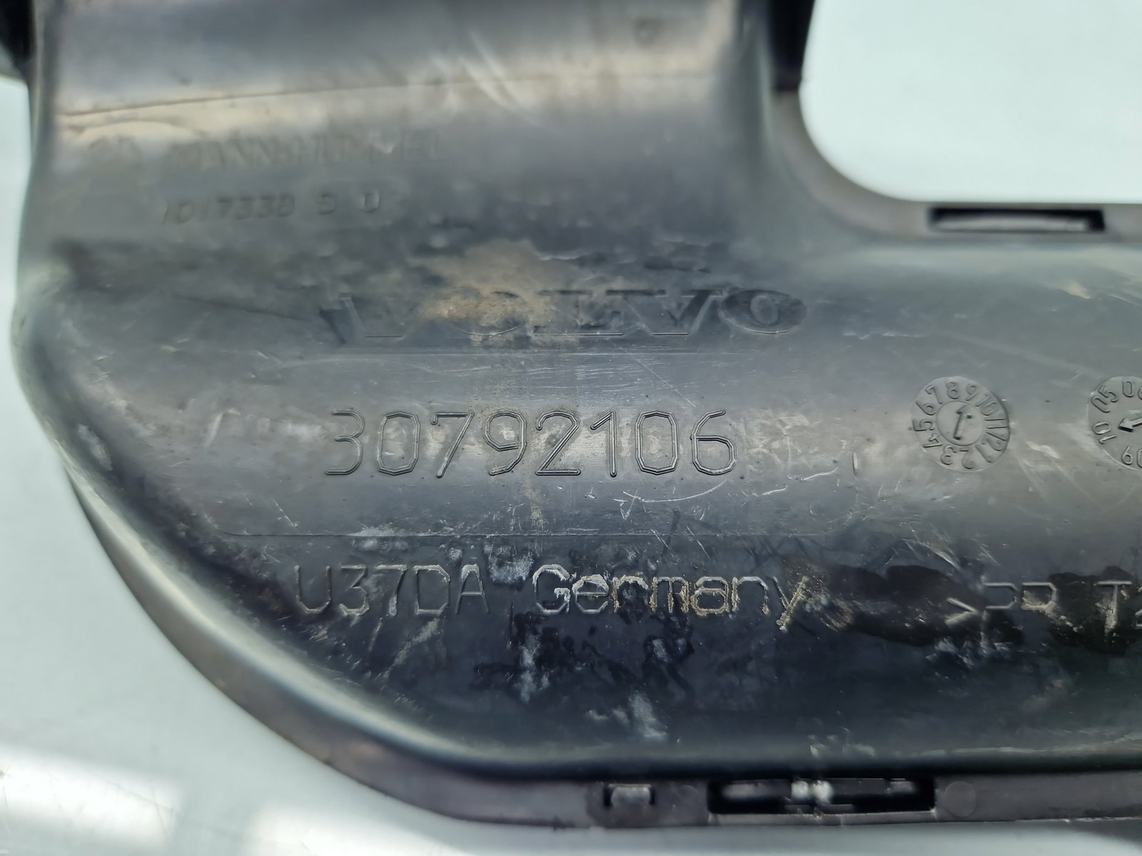 Tub admisie aer Volvo C30 Coupe Rdesign [Fabr 2006-2013] 30792106 2.0 D5204T5 110KW / 150CP - imagine 5