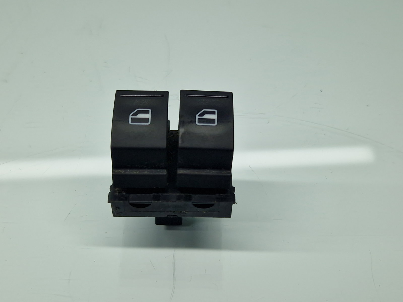 Butoane comanda geamuri sofer Volkswagen Golf 6 (5K1) [Fabr 2009-2013] 1K3959857A - imagine 1