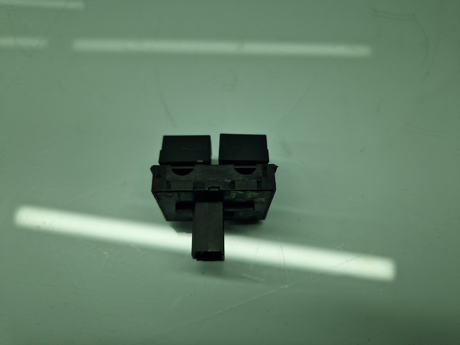 Butoane comanda geamuri sofer Volkswagen Golf 6 (5K1) [Fabr 2009-2013] 1K3959857A - imagine 4