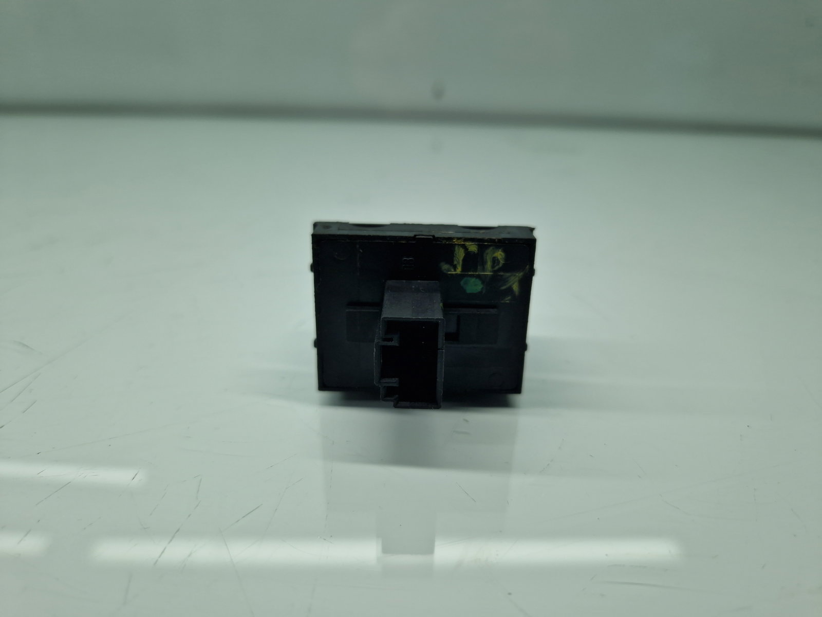 Butoane comanda geamuri sofer Volkswagen Golf 6 (5K1) [Fabr 2009-2013] 1K3959857A - imagine 5