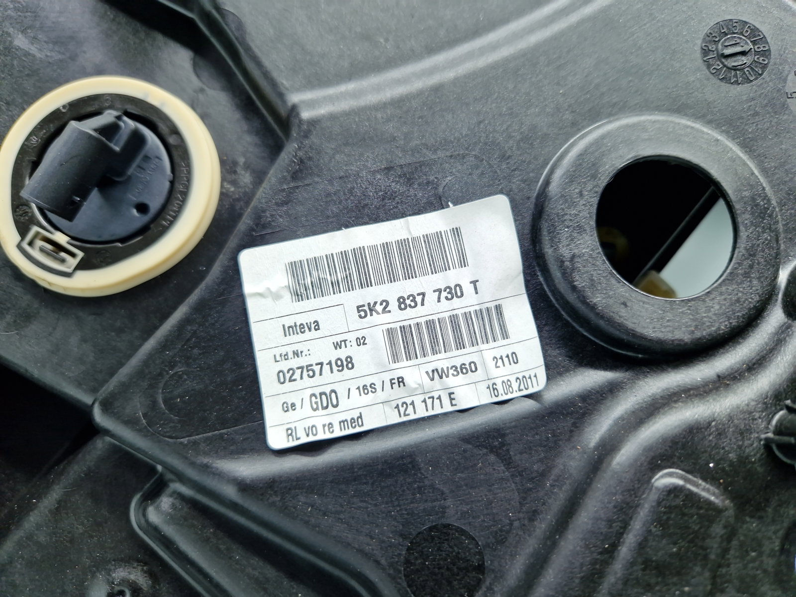 Macara electrica geam dreapta fata Volkswagen Golf 6 (5K1) [Fabr 2009-2013] 5K2837730T - imagine 4