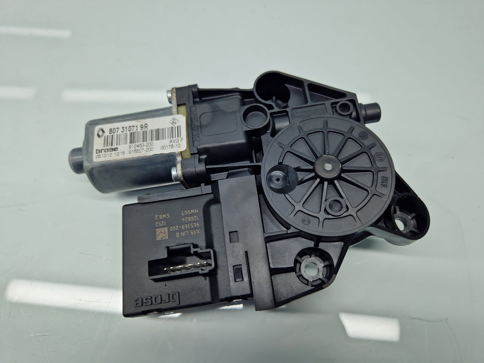 Motoras geam stanga fata Renault Megane 3 Hatchback (X95) [Fabr 2008-2015] 807310719R - imagine 2