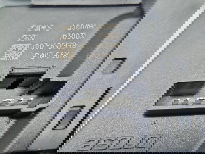 Motoras geam stanga fata Renault Megane 3 Hatchback (X95) [Fabr 2008-2015] 807310719R