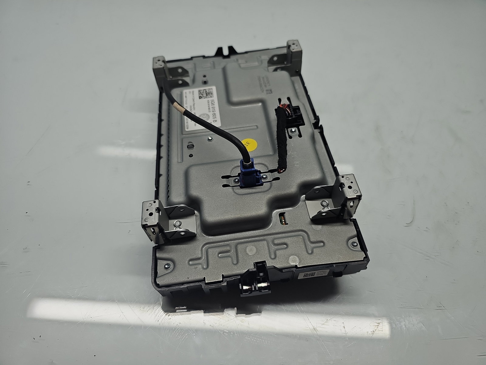 Radio CD cu navigatie Volkswagen Touran (5T1) R-line [Fabr 2015-prezent] 5G6919605B - imagine 4