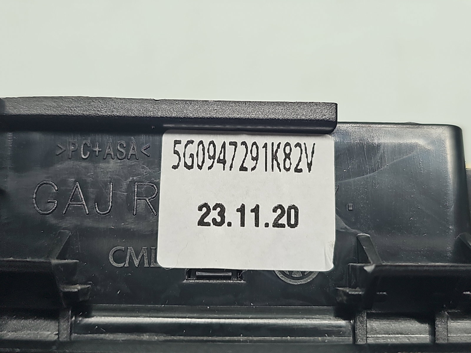 Plafoniera spate Volkswagen Touran (5T1) R-line [Fabr 2015-prezent] 5G0947291K - imagine 4