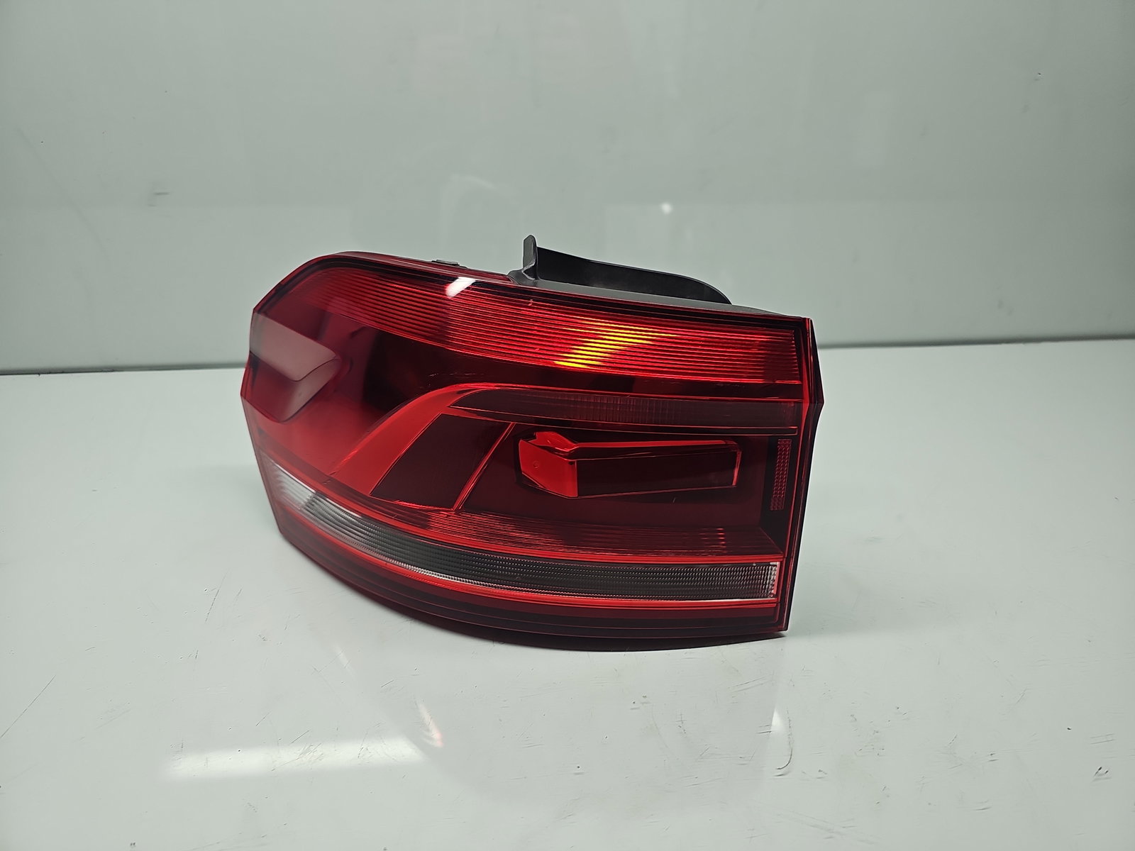 Stop aripa stanga Volkswagen Touran (5T1) R-line [Fabr 2015-prezent] 5TA945095A - imagine 1