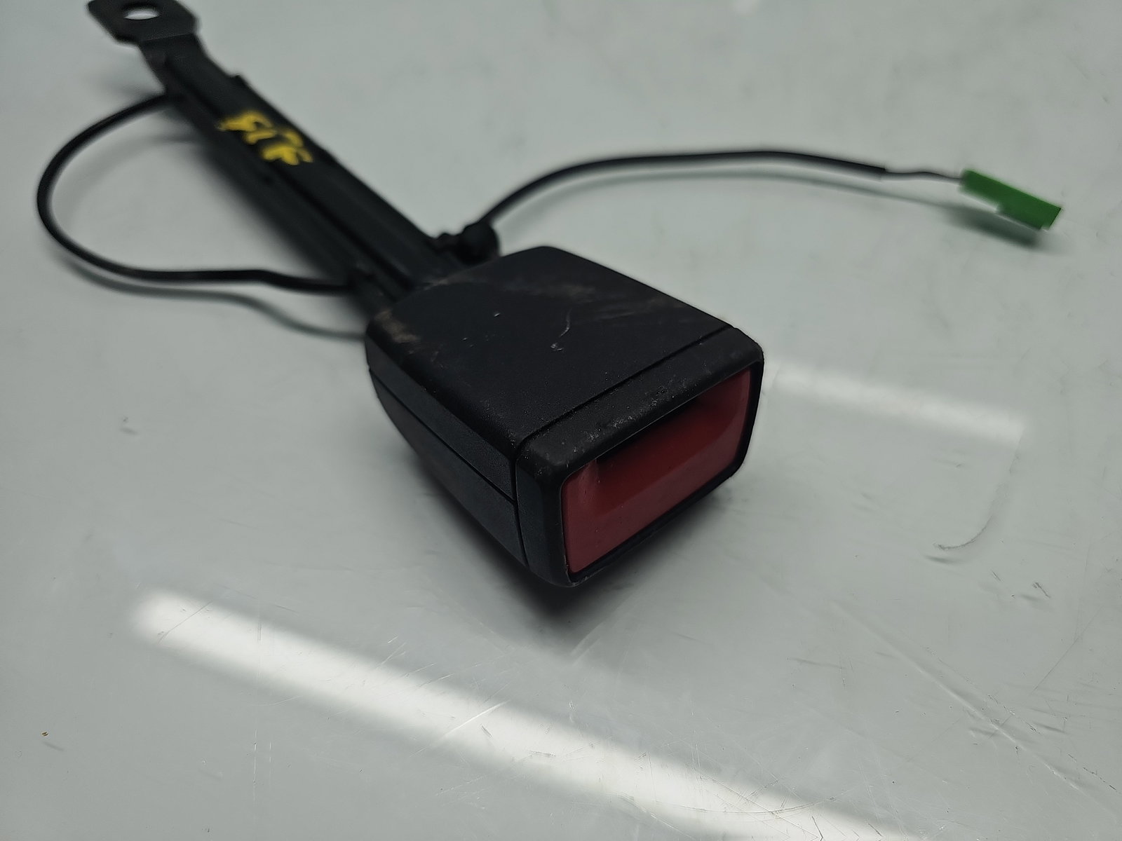 Capsa centura stanga fata Volkswagen Touran (5T1) R-line [Fabr 2015-prezent] 5TA857755A - imagine 4