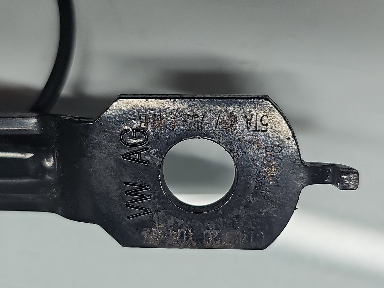 Capsa centura stanga fata Volkswagen Touran (5T1) R-line [Fabr 2015-prezent] 5TA857755A - imagine 5