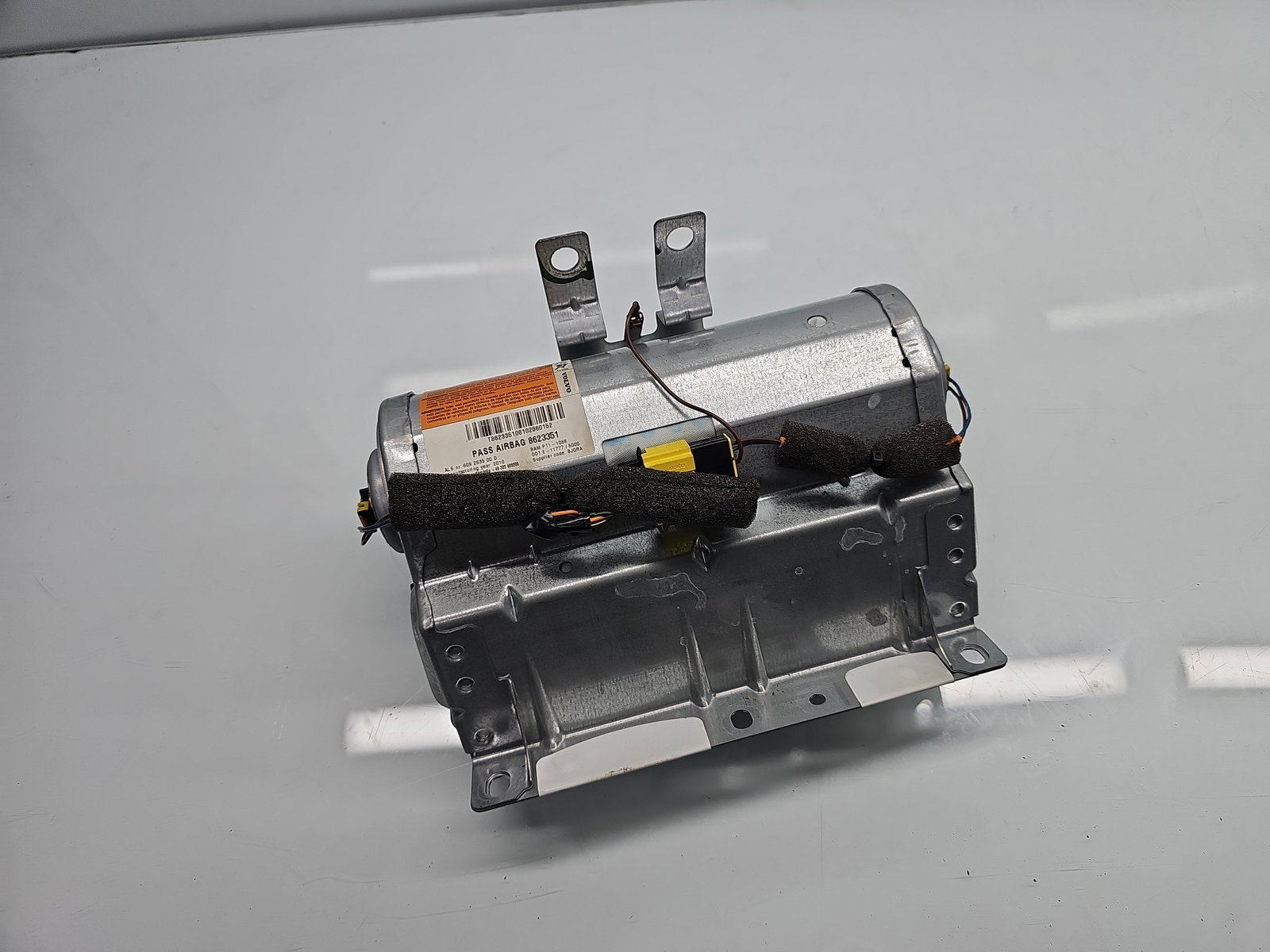 Airbag pasager Volvo C30 Coupe Rdesign [Fabr 2006-2013] 8623351 - imagine 3