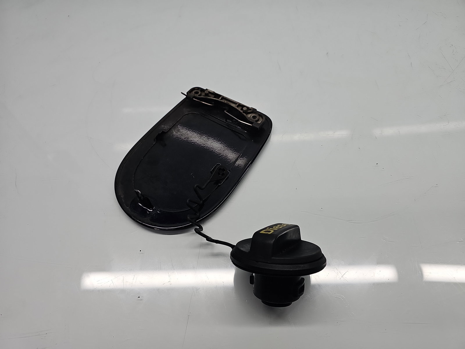 Capac rezervor Volvo C30 Coupe Rdesign [Fabr 2006-2013] OEM - imagine 3