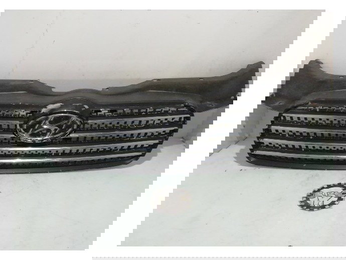 Grila bara fata cu sigla Hyundai Accent 1.5 DCI OEM 2005-2010