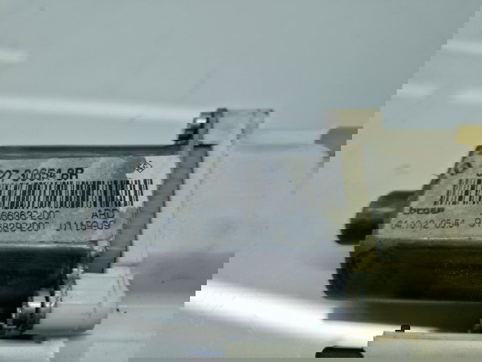 Motoras geam dreapta spate Renault Megane 3 Hatchback (X95) [Fabr 2008-2015] 827306548R