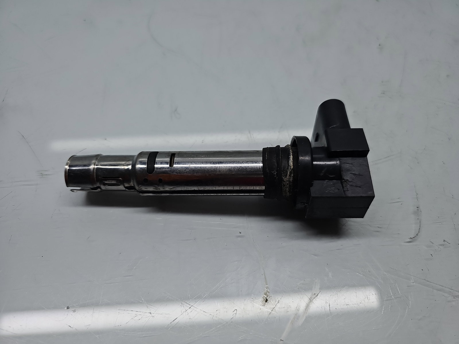 Bobina inductie Volkswagen Polo (6R) [Fabr 2009-2016] 036905715C 1.2 Benz CGPA 51KW / 70CP - imagine 1