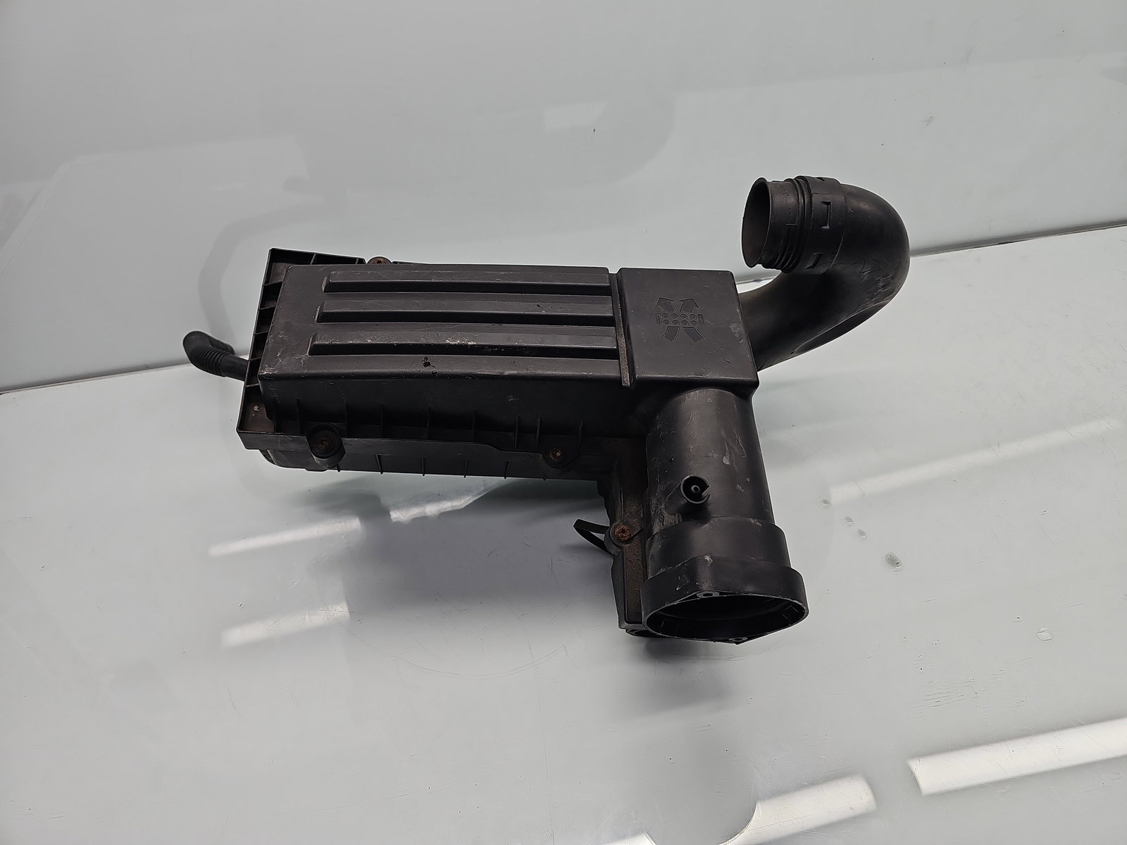 Carcasa filtru aer Volkswagen Passat B7 (365) Variant [Fabr 2010-2014] 3C0129607BC 2.0 TDI CFFB 103KW / 140CP - imagine 1