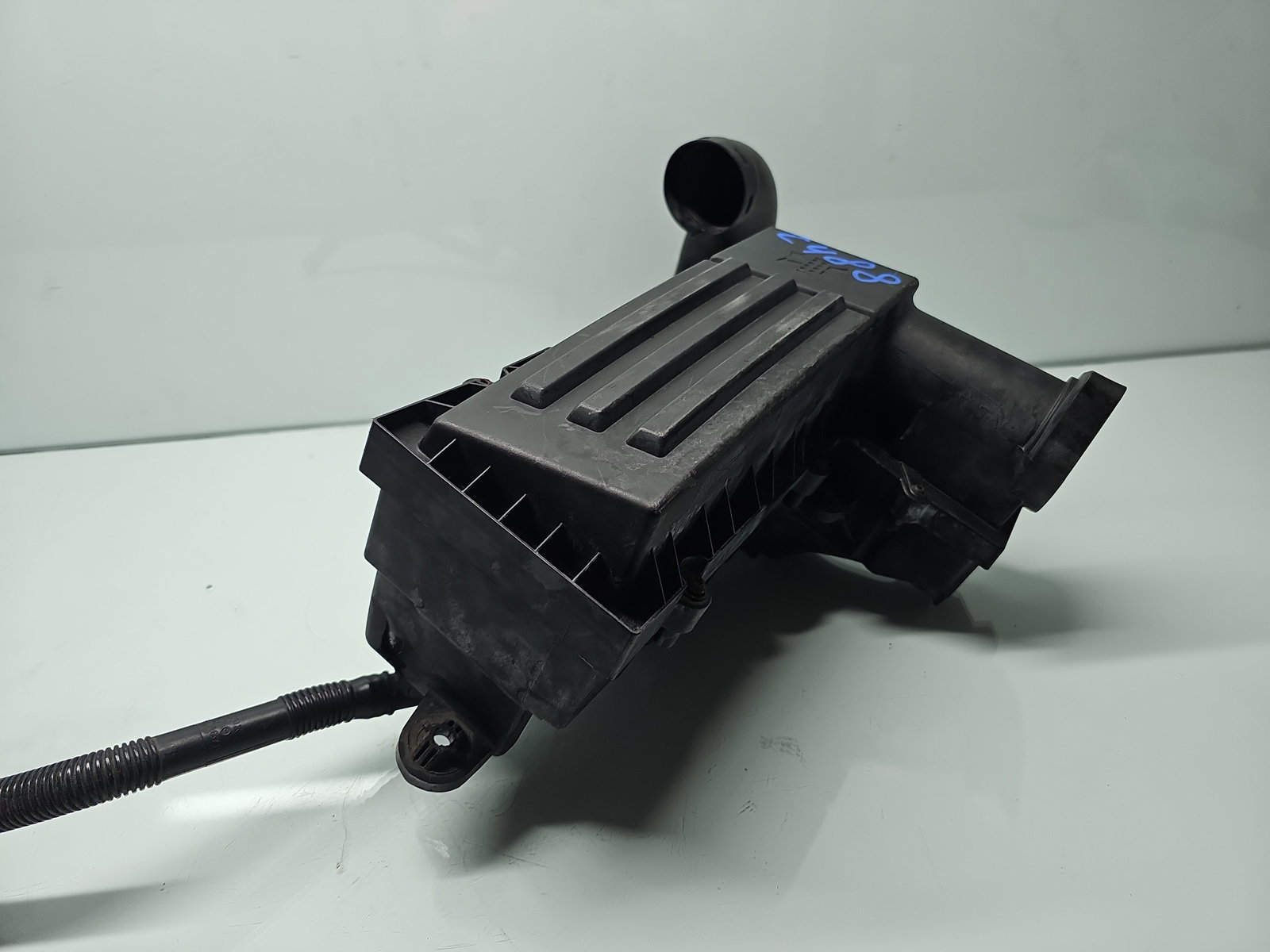 Carcasa filtru aer Volkswagen Golf 6 (5K1) [Fabr 2009-2013] 3C0129607BD 1.6 TDI CAYC 77KW / 105CP - imagine 4